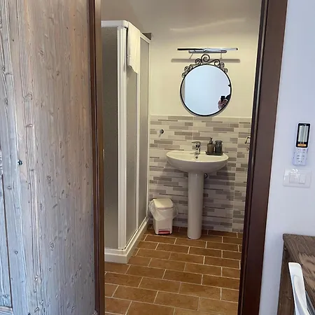 Santa Lorica -
