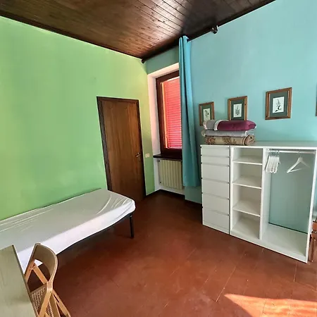Santa Lorica - *