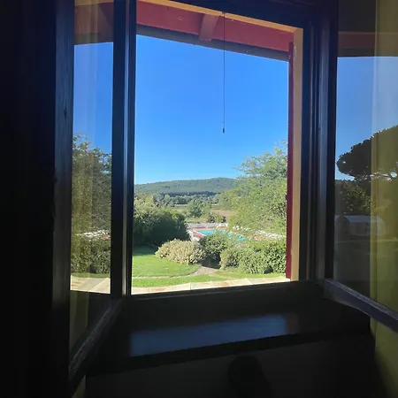 Santa Lorica -