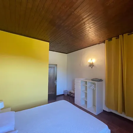 Santa Lorica -